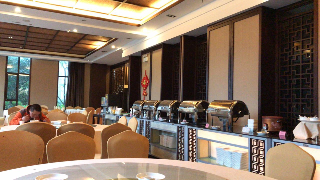 Cloud Luo Ping Hotel Luoping Exterior photo